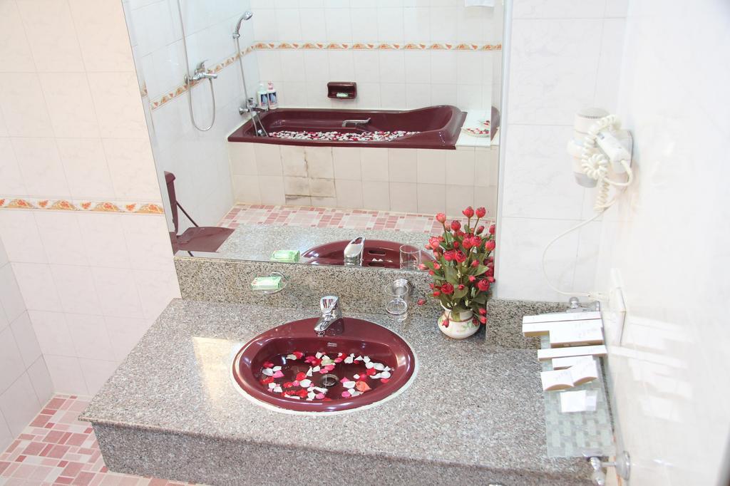 Excel Palace Hotel Yangon Eksteriør bilde