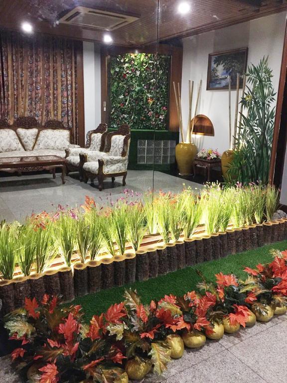 Excel Palace Hotel Yangon Eksteriør bilde
