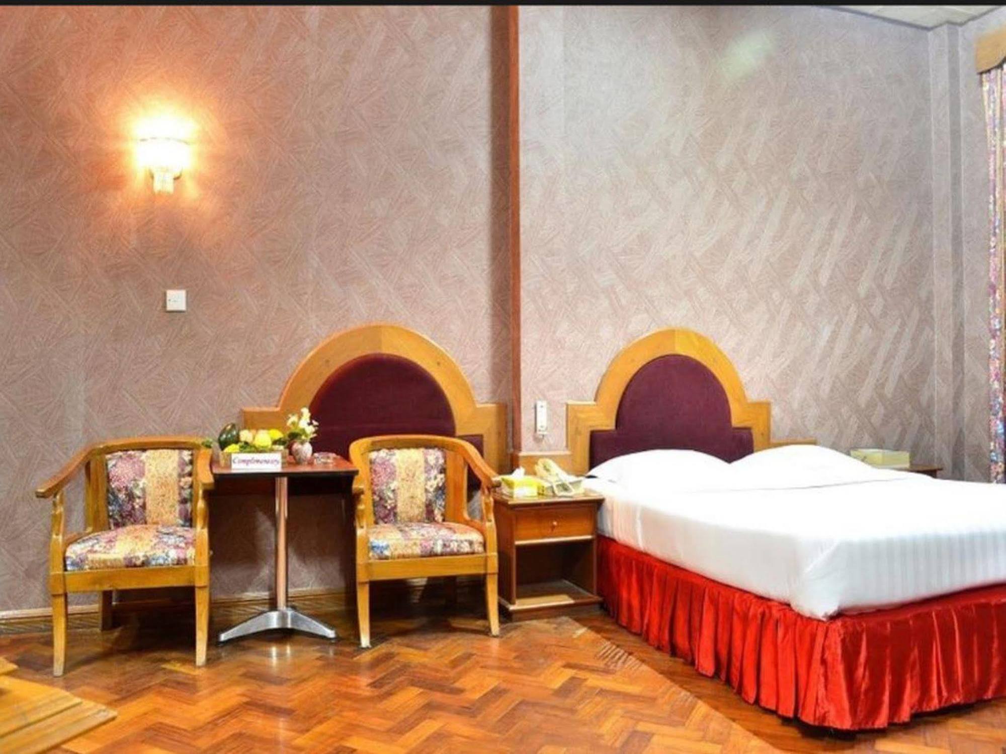 Excel Palace Hotel Yangon Eksteriør bilde